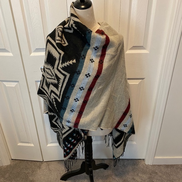 Women’s one size wrap - Picture 1 of 7